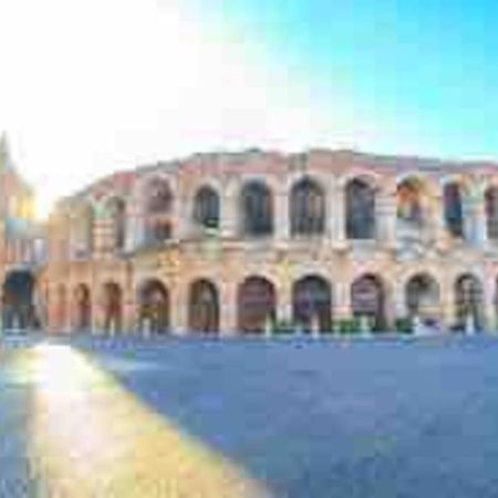 Graziosa Mansarda Centro Verona Exteriör bild