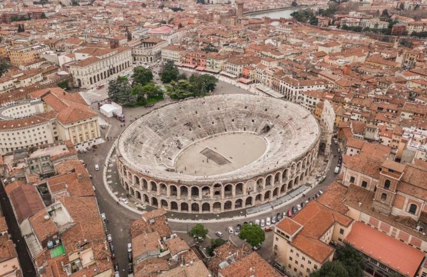Graziosa Mansarda Centro Verona Exteriör bild